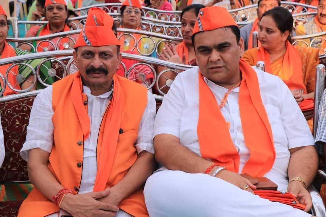 તા.૦૧-૦૬-૨૦૨૫ ના રોજ ૧૭૦-મહુવા વિધાનસભાના લોકપ્રિય ધારાસભ્ય શ્રી મોહનભાઈ ઢોડિયાજી અને તેમના ધર્મપત્ની ઉર્મિલાબેનને જન્મદિવસની ખૂબ ખૂબ શુભેચ્છાઓ.